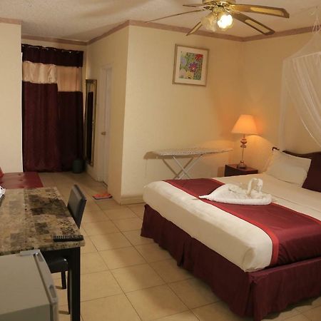 Executive Airport Hotel Энтеббе Экстерьер фото
