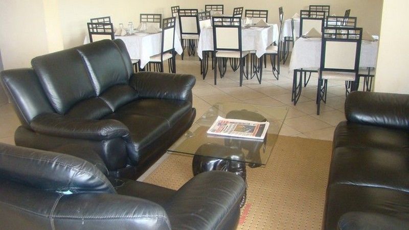 Executive Airport Hotel Энтеббе Экстерьер фото