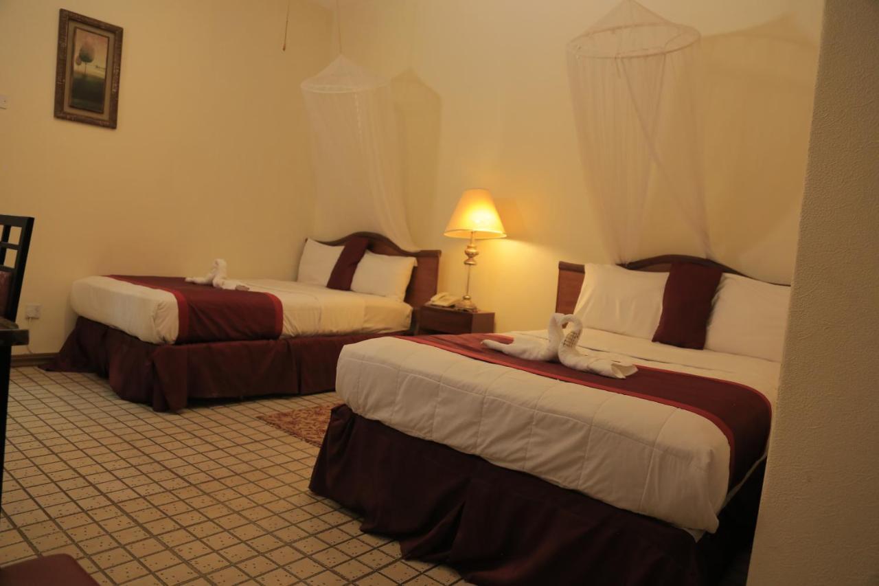 Executive Airport Hotel Энтеббе Экстерьер фото